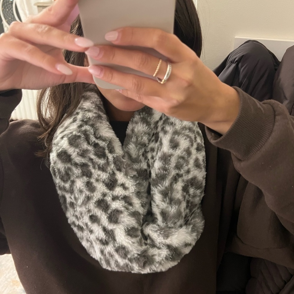 Leopard Print Faux Fur Infinity Scarf